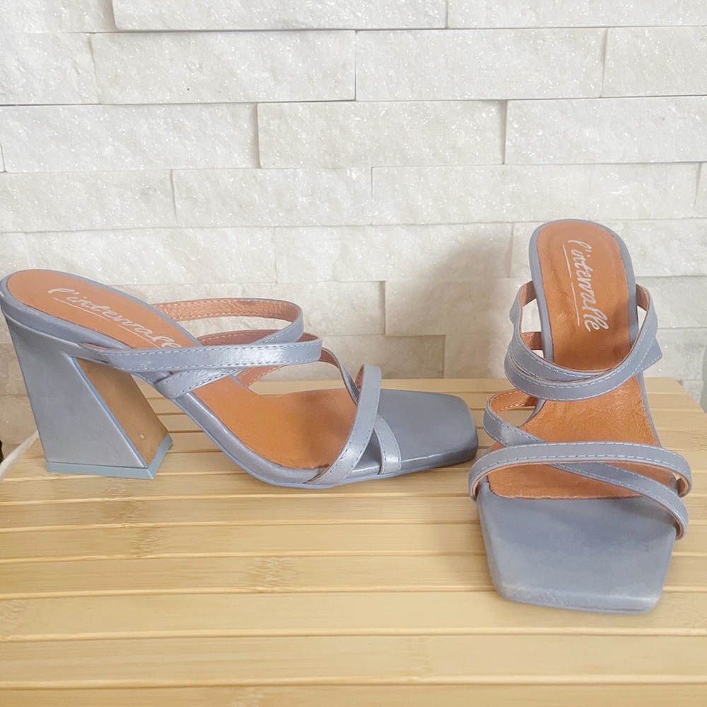 L’intervalle Blue Heeled leather Sandals
